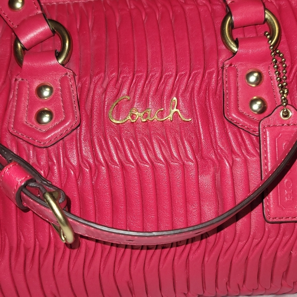 Coach Ashley Raspberry NWT - Picture 3 of 10